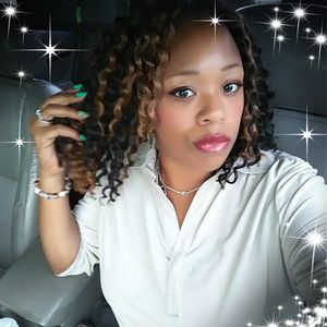 Meet your Posher, Darrina